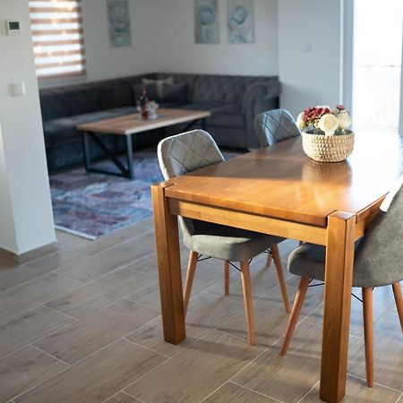 Apartmani Elegance Tuzla Esterno foto