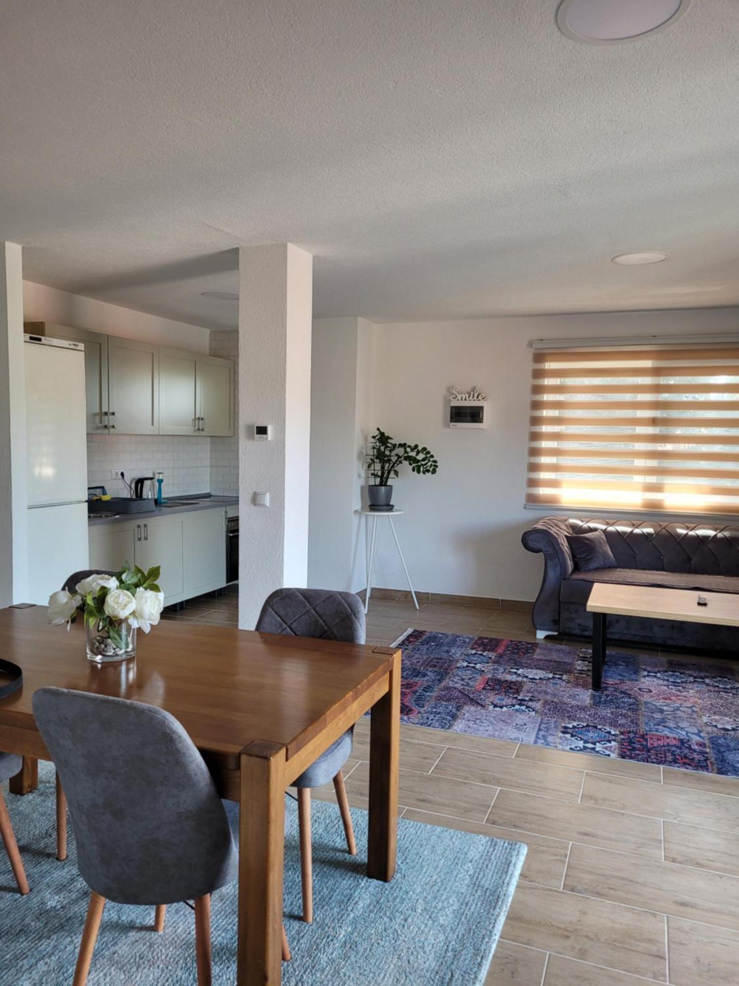 Apartmani Elegance Tuzla Esterno foto