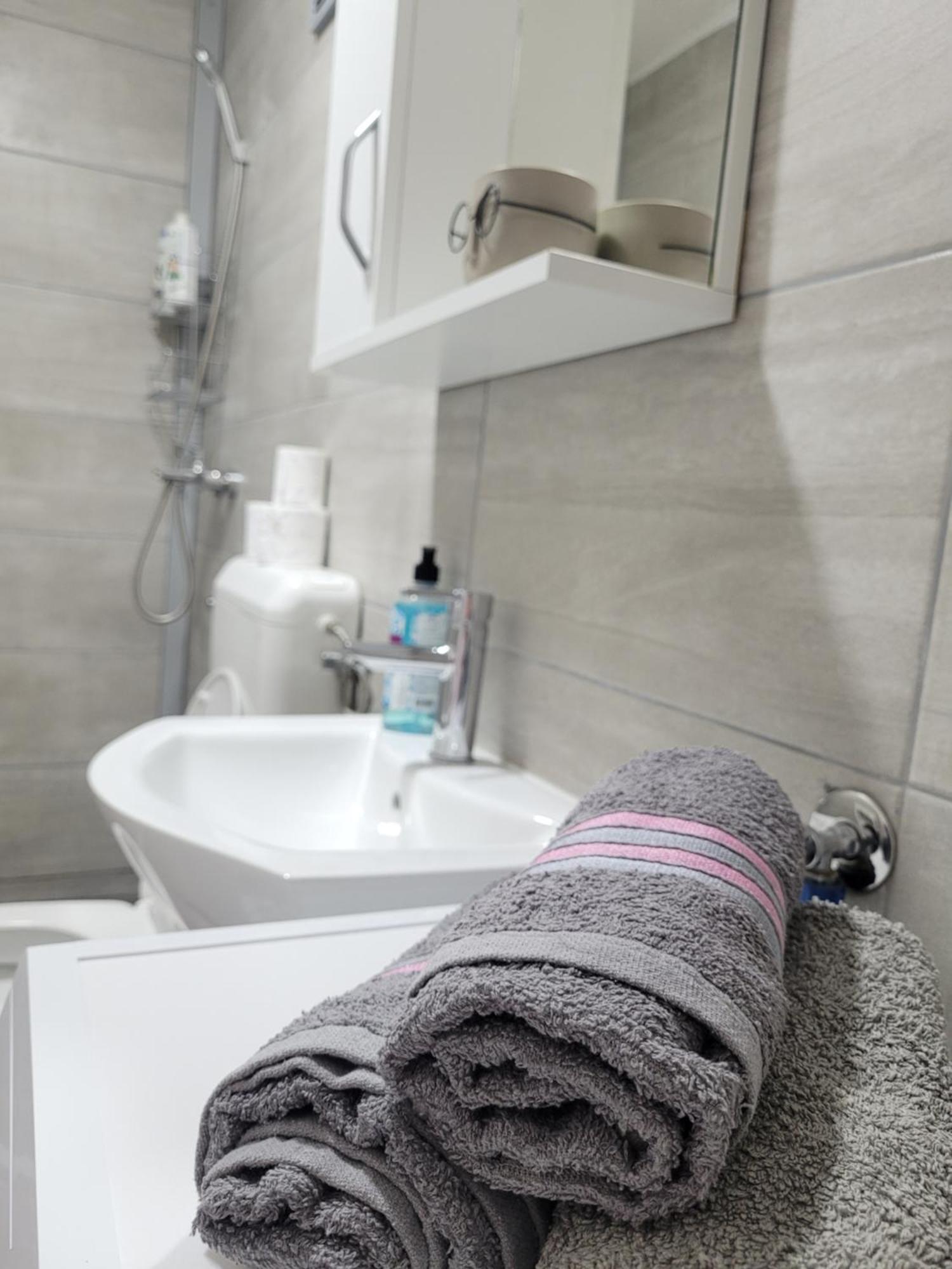 Apartmani Elegance Tuzla Esterno foto