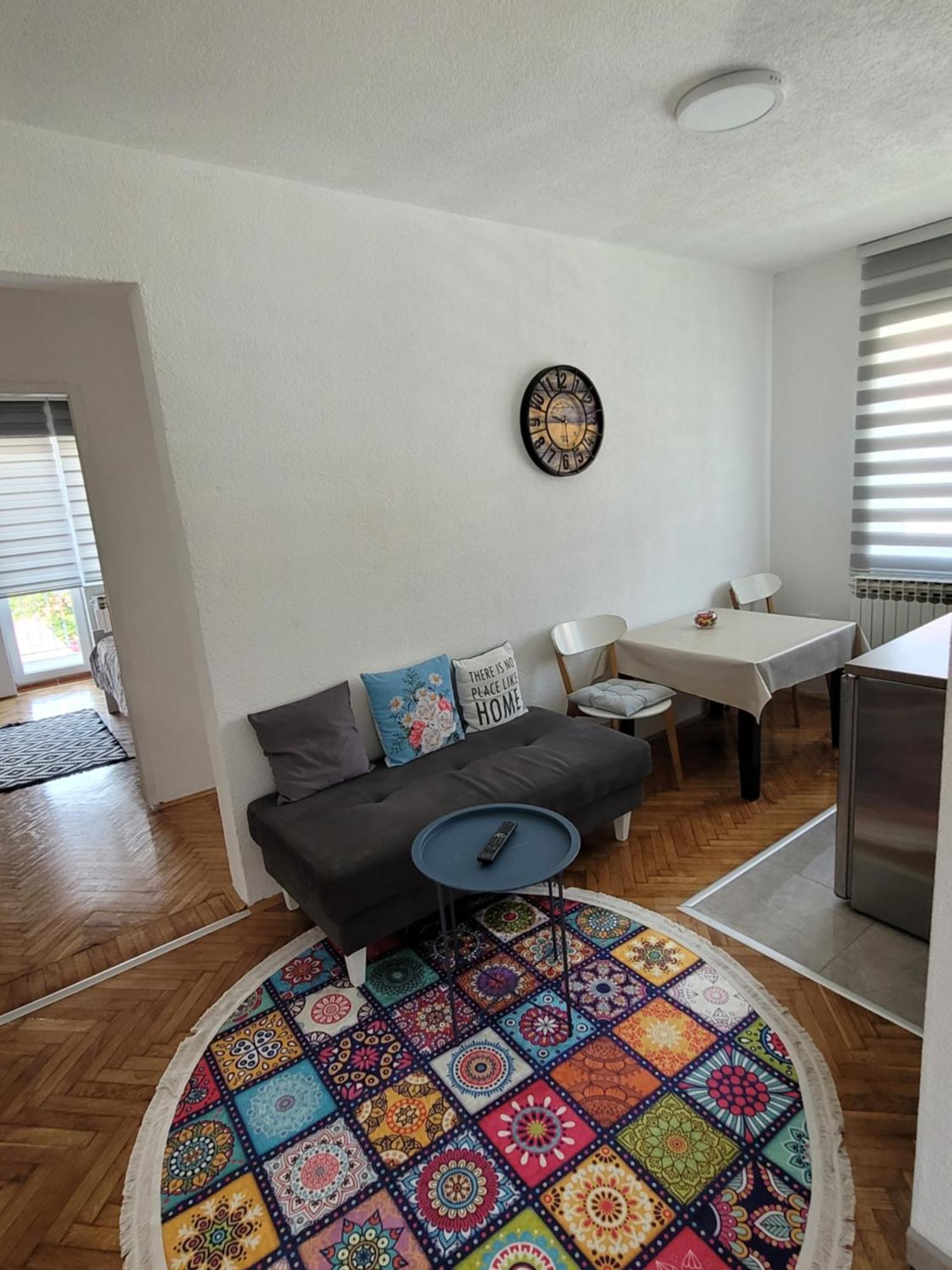 Apartmani Elegance Tuzla Esterno foto
