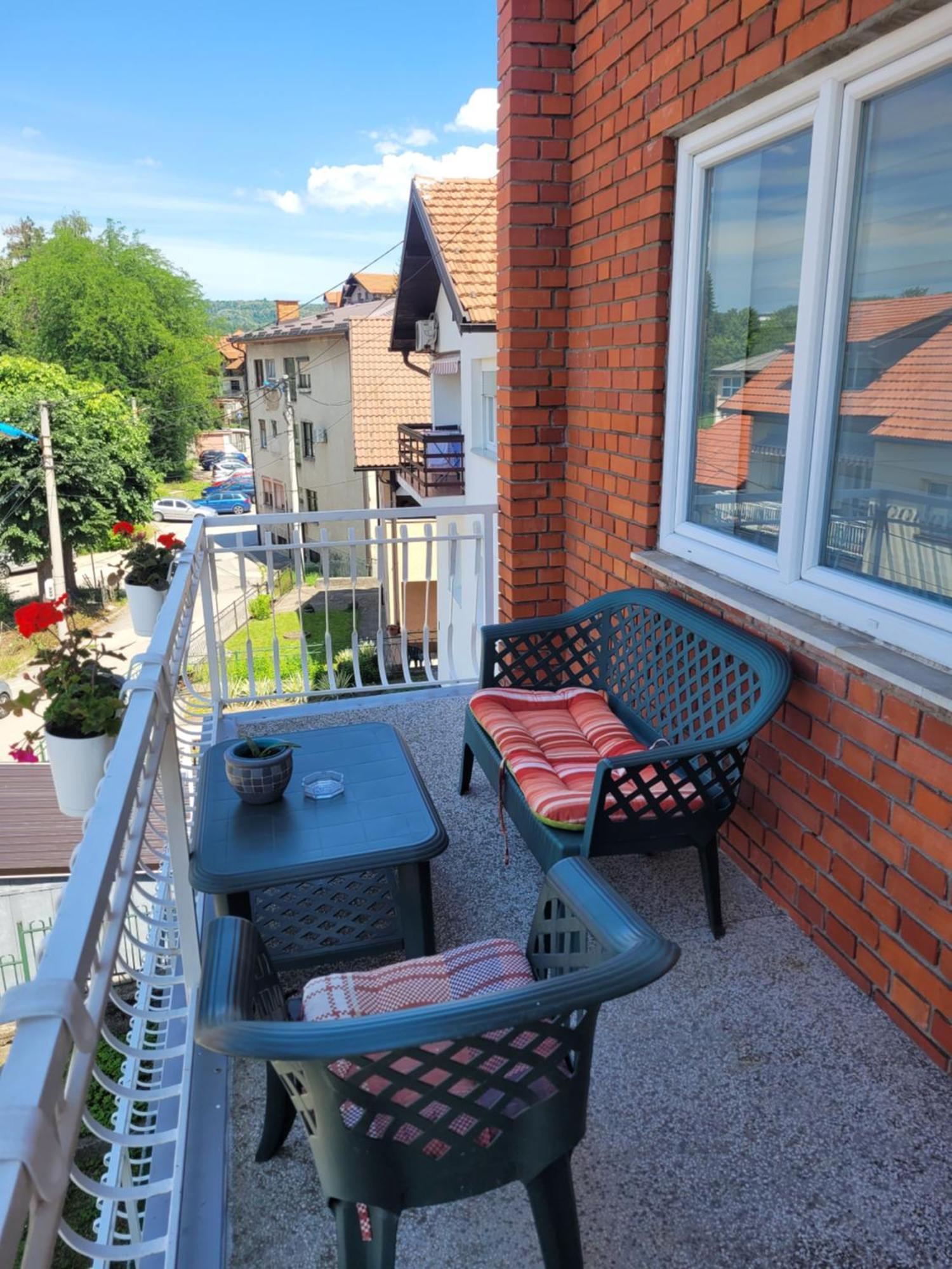 Apartmani Elegance Tuzla Esterno foto