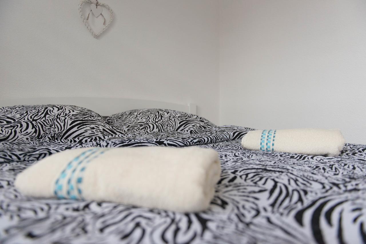 Apartmani Elegance Tuzla Esterno foto
