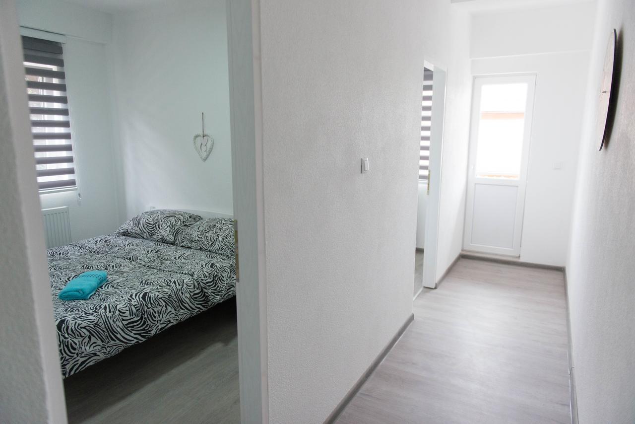 Apartmani Elegance Tuzla Esterno foto